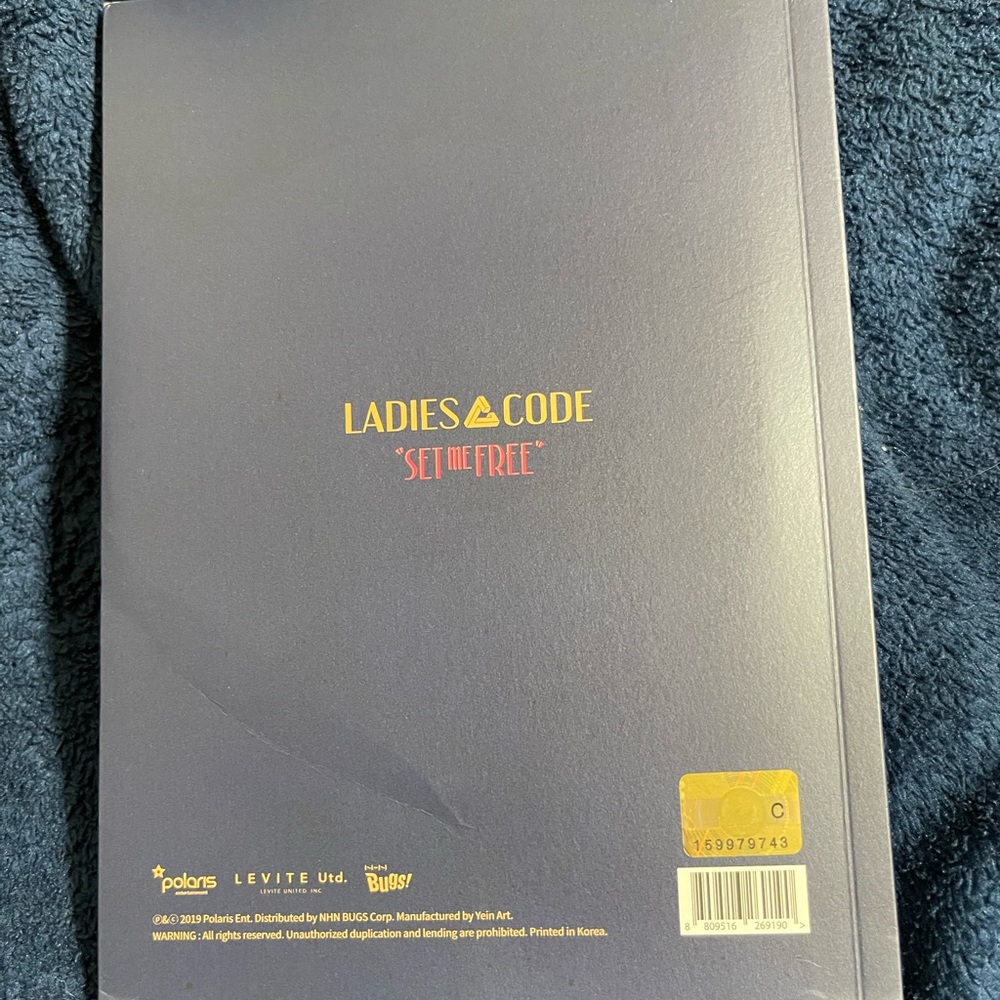 Ladies Code “Set Me Free” Album - Picture 2 of 6